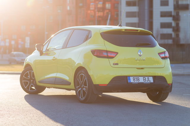 Rendi auto Clio IV tagant